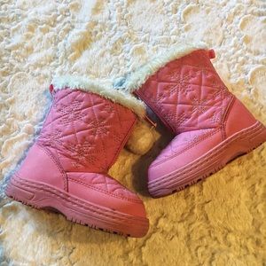 Pink snow boots